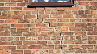 minor subsidence cracks