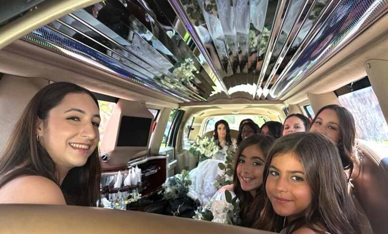 how many people fit in a limo