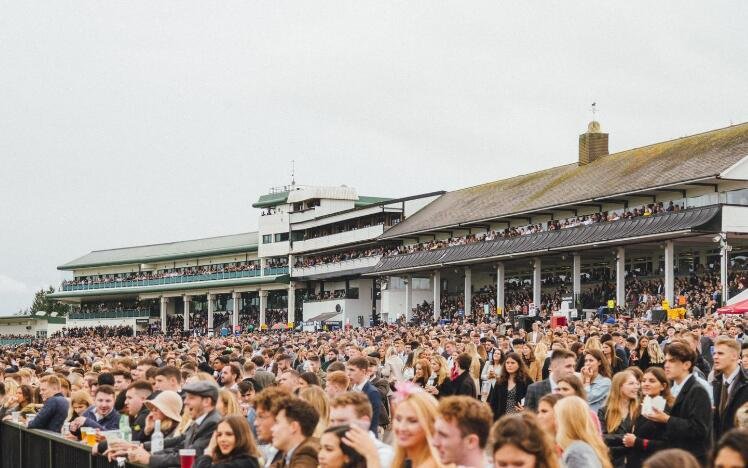 chepstow racecourse events