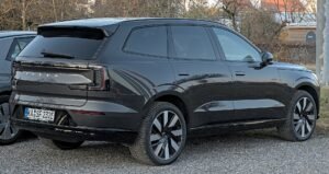 Volvo EX90 side profile showing its large seven-seat electric SUV design